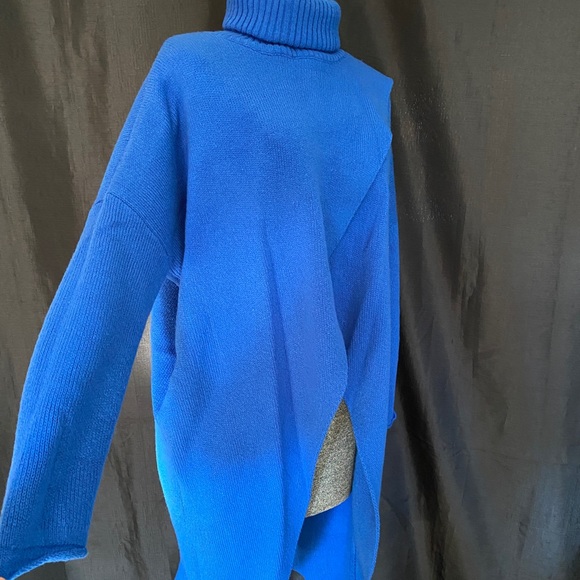 Asymmetrical chunky open front sweater - Picture 7 of 14